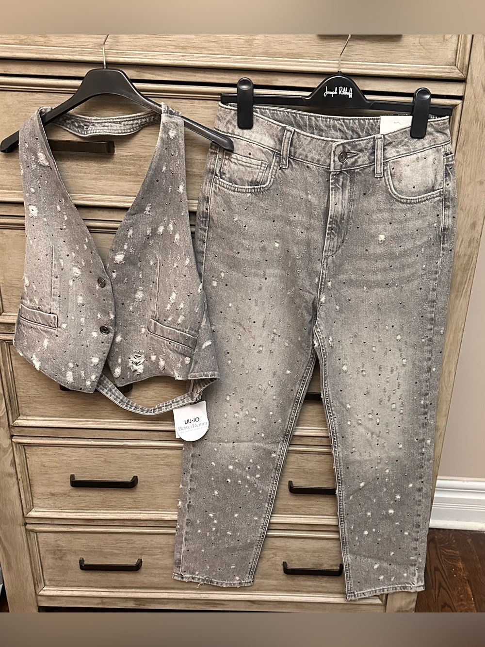 Liu Jo Gray Speckled Ankle Crop Jeans & Opened Back Matching Top